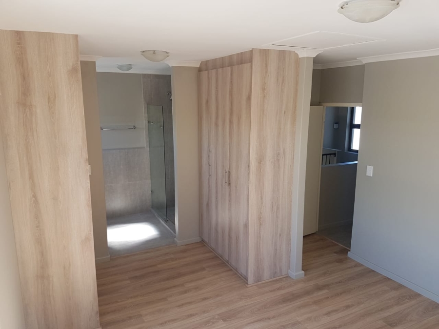 To Let 3 Bedroom Property for Rent in Parklands North Western Cape